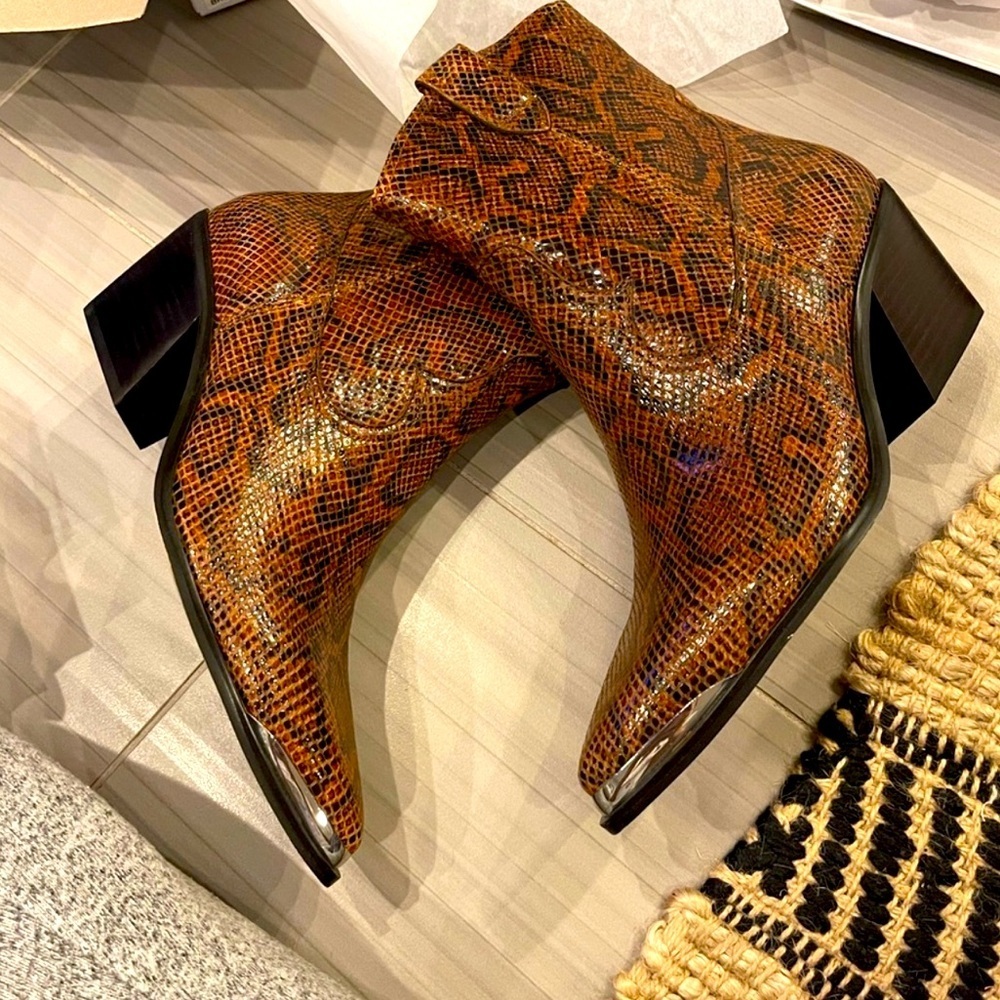 Villa Rouge Calfskin Leather Snake Print Boots- Size 8. - Picture 7 of 11